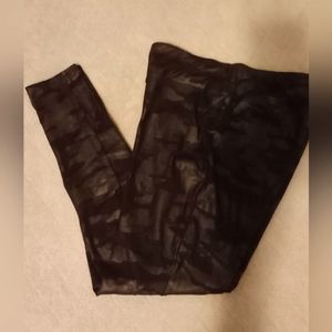Black Faux Leather Camoflauge Stretch Pants Small